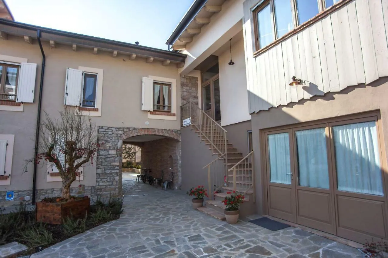 Вилла Uvamatta Carmiano  Фермерский дом Carmiano (Emilia-Romagna)